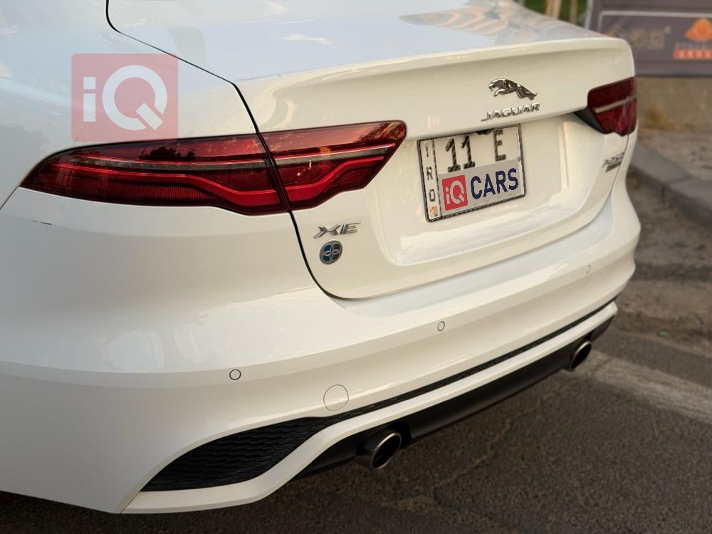 جاكوار XE